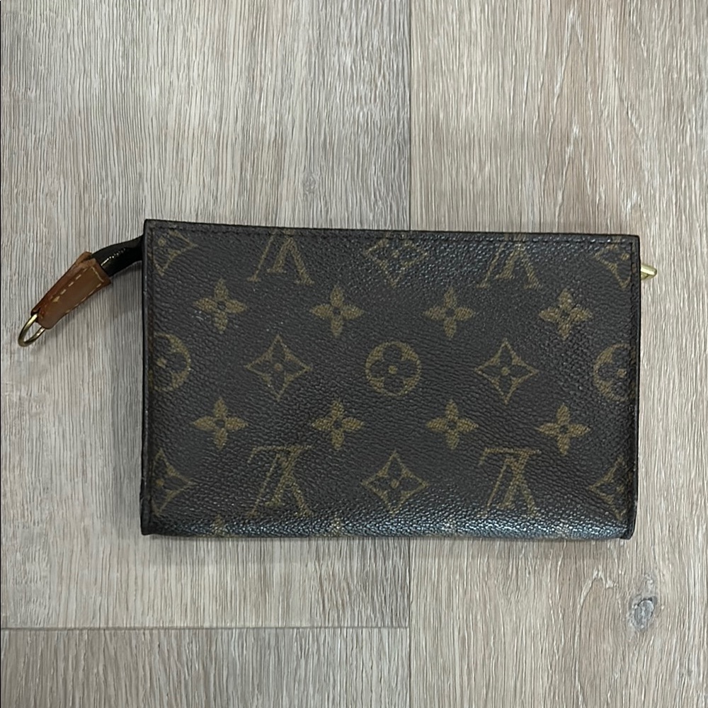 Louis Vuitton Monogram Pouch
